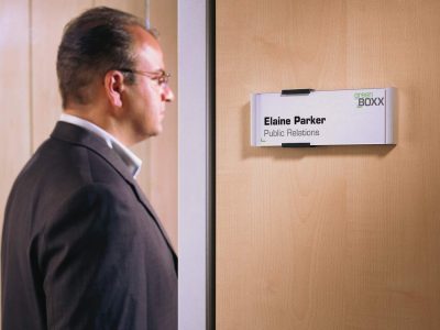 identificadores-para-puertas-chapas-metalicas-mejor-precio.jpg