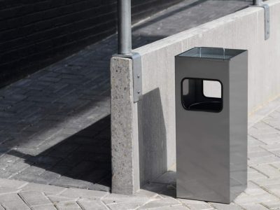 papelera metal 17L cuadrada con cenicero