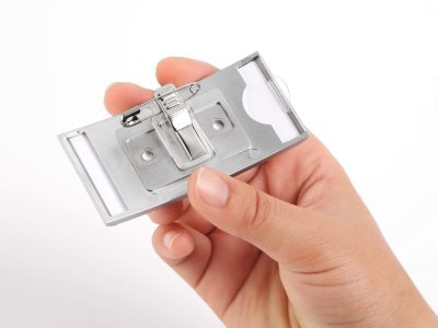 portanombres con iman 34mm metalico plateado